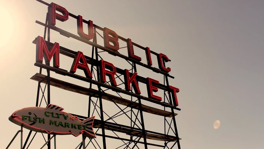An image of the famous PUBLIC MARKET sign in Seattle.